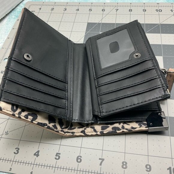 Jessica Simpson Beige Card Holder - Picture 7 of 9